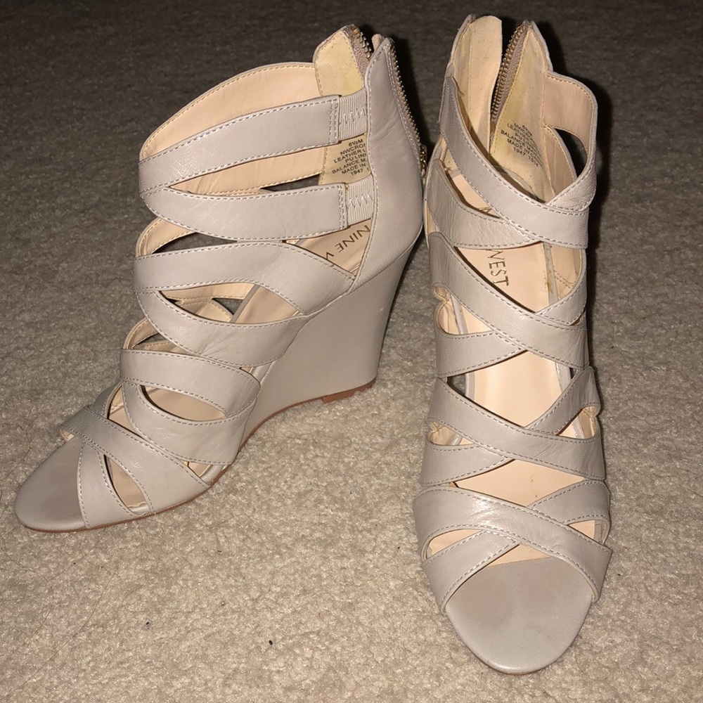 Nine West nude wedge heel | Size 6.5